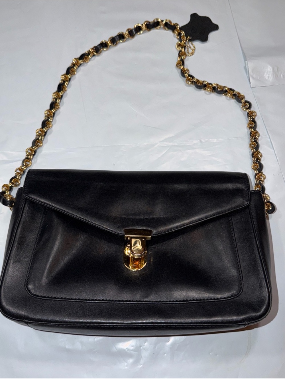 Bloomingdale’s Black Leather Bag Gold Buckle Chain Shoulder Strap Purse Vintage